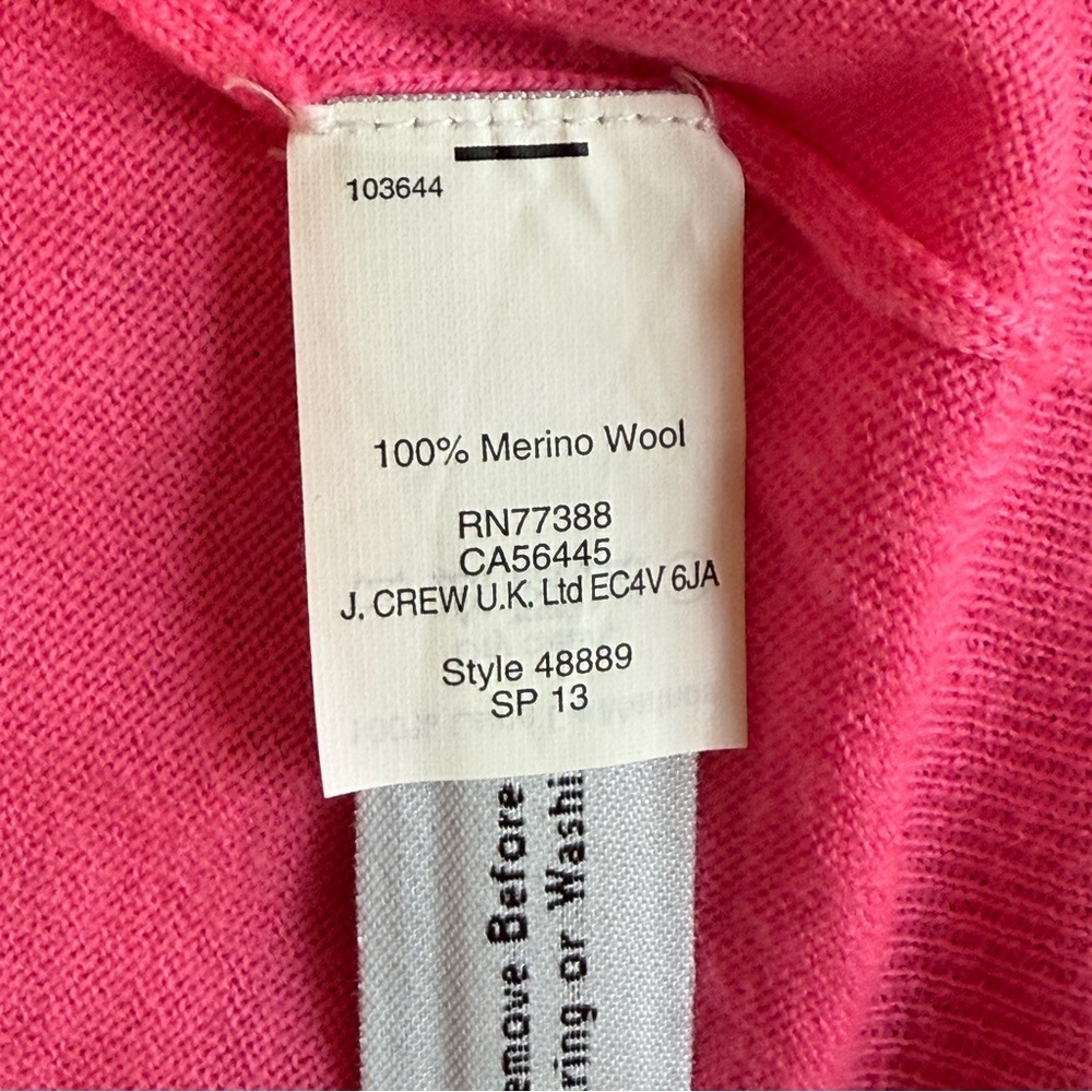 J. Crew Vibrant Pink V-Neck 100% Merino Wool Sweater 3/4 Sleeve Size S #1746 NWT - Picture 7 of 7